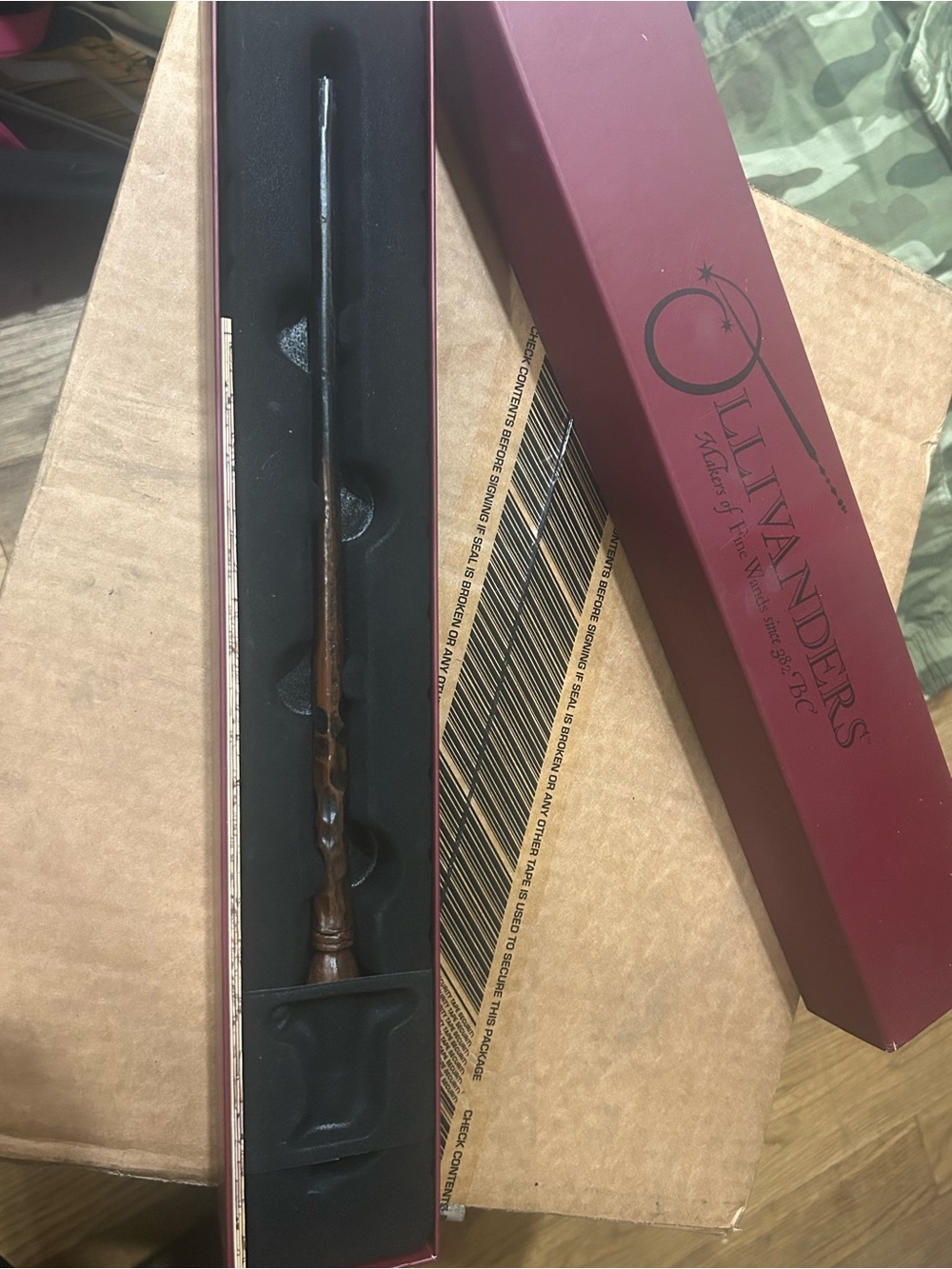 Ollivanders Magical Wizard Wand - Brown